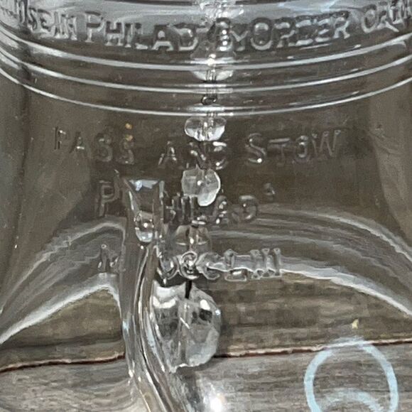 Glass Philadelphia Cracked Liberty Bell With Frosted Top And Glass Chime - Picture 2 of 9